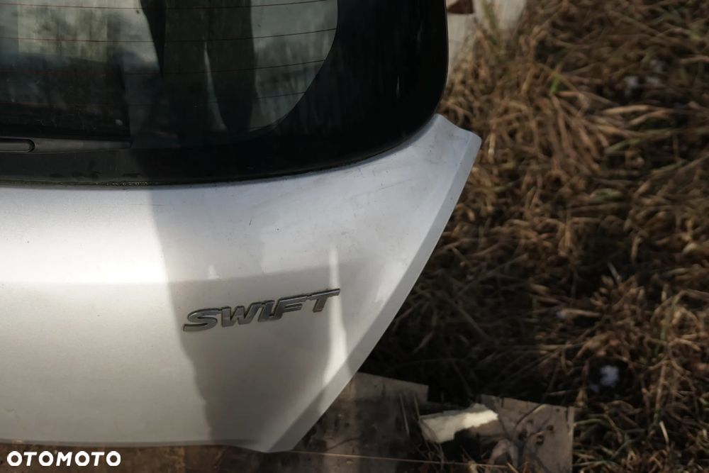 Klapa bagażnika tył Suzuki Swift V MK.7 ZCC - 5