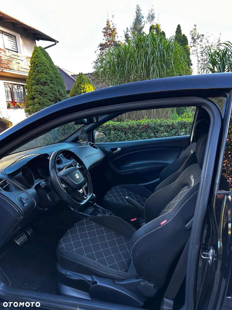 Seat Ibiza SC 1.4 TSI Cupra DSG - 10