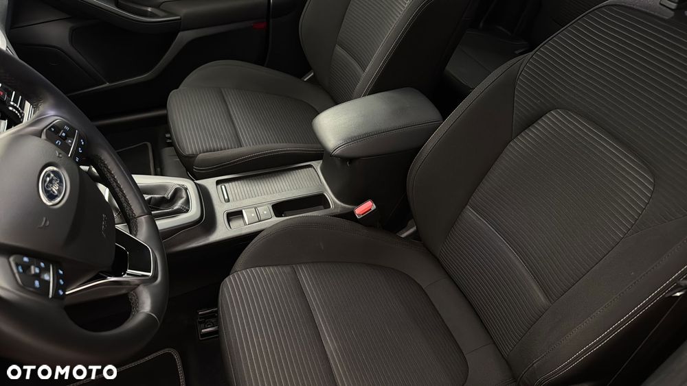 Ford Focus 1.0 EcoBoost mHEV Titanium X - 12