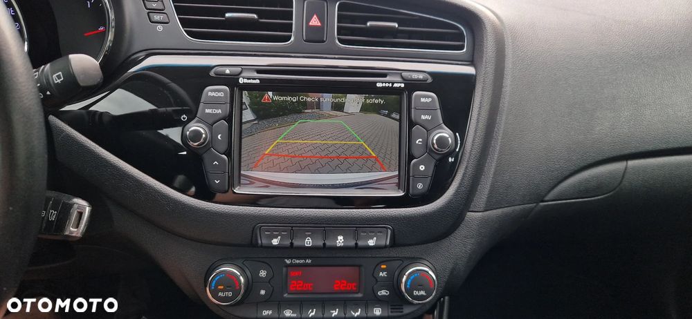 Kia Ceed 1.6 GDI Dream Team Edition - 6