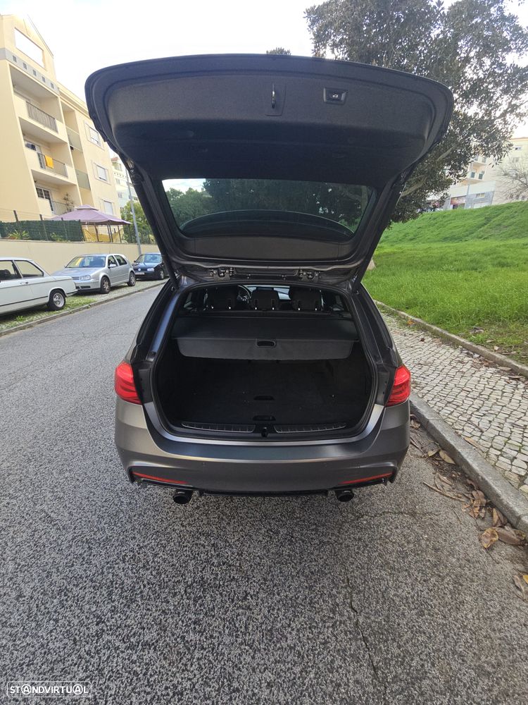 BMW 320 d EfficientDynamics Line Sport Auto - 32