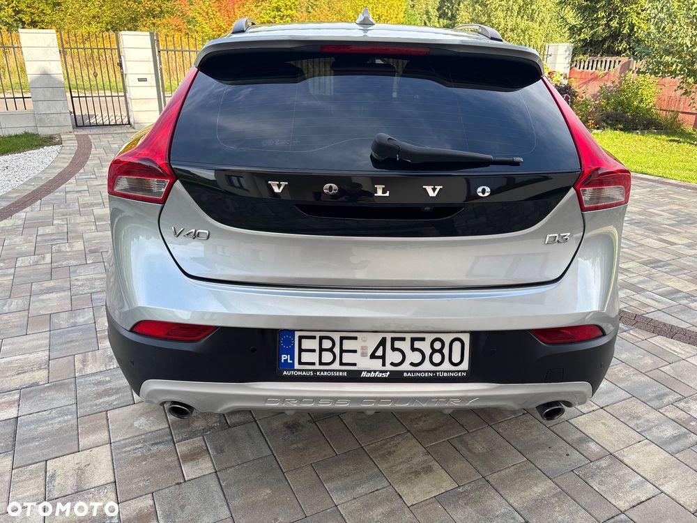 Volvo V40 Cross Country - 7