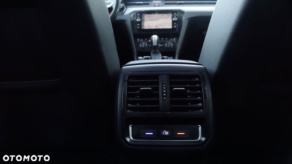 Volkswagen Passat Alltrack - 40