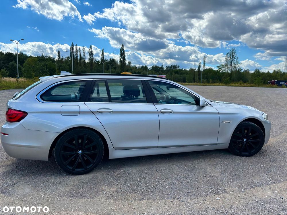 BMW Seria 5 520i Luxury Line - 12