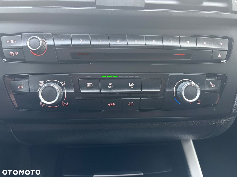 BMW Seria 1 116i - 8