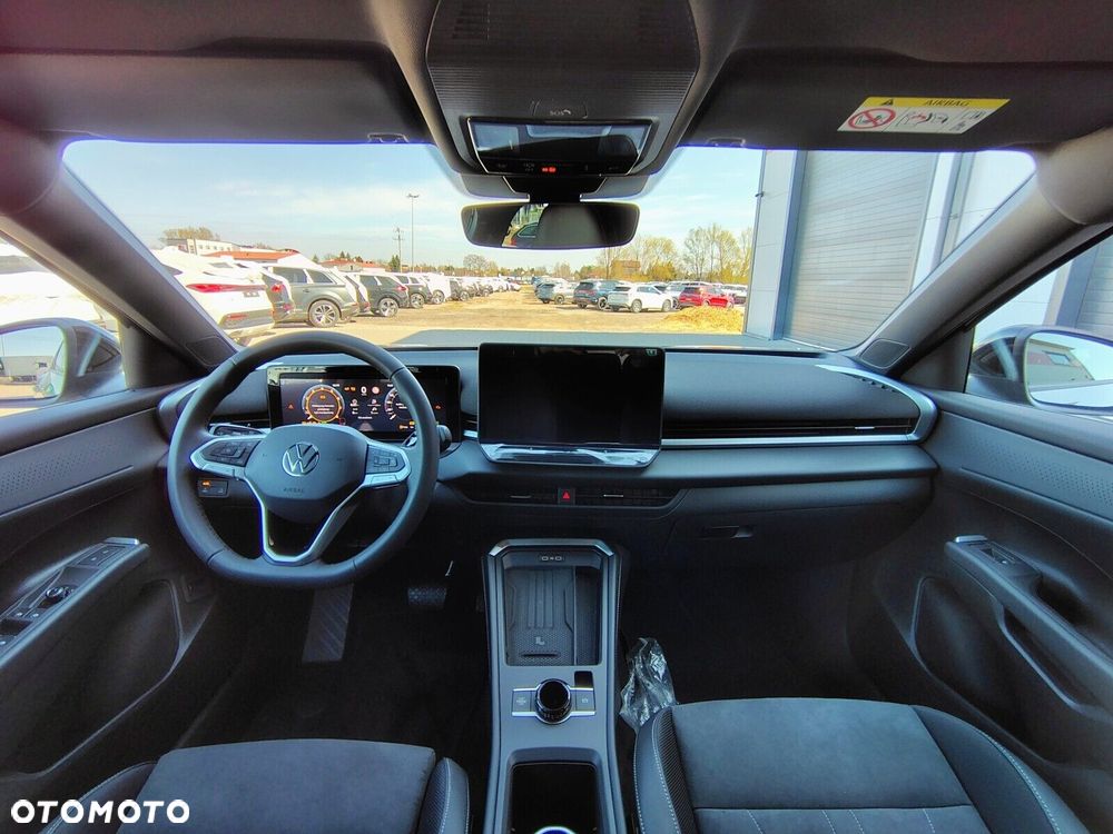 Volkswagen T-Roc - 30