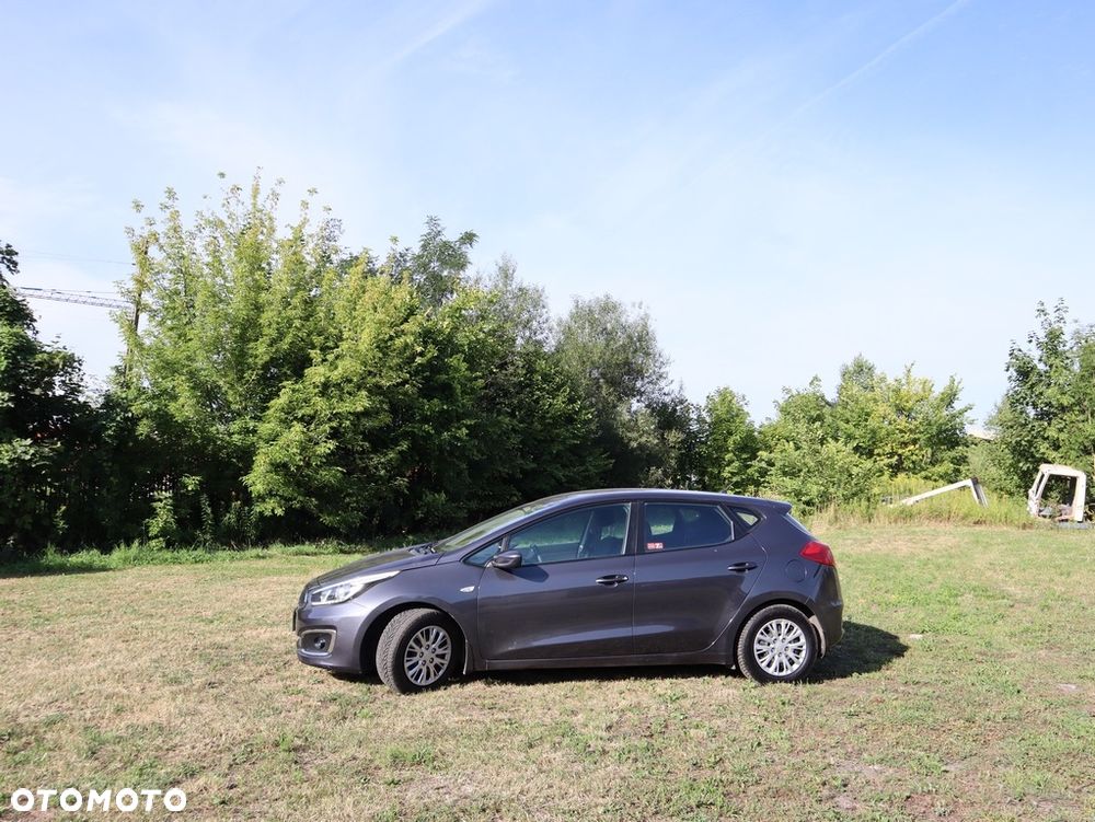 Kia Ceed Cee'd 1.6 CRDi M - 8