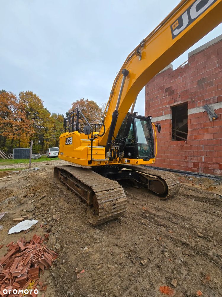 JCB 220XLC - 10