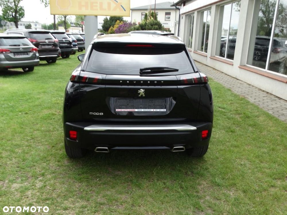 Peugeot 2008 - 8