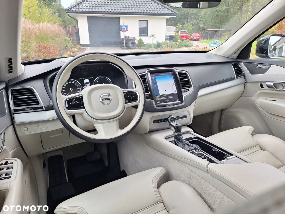 Volvo XC 90 D5 AWD Geartronic Inscription - 22