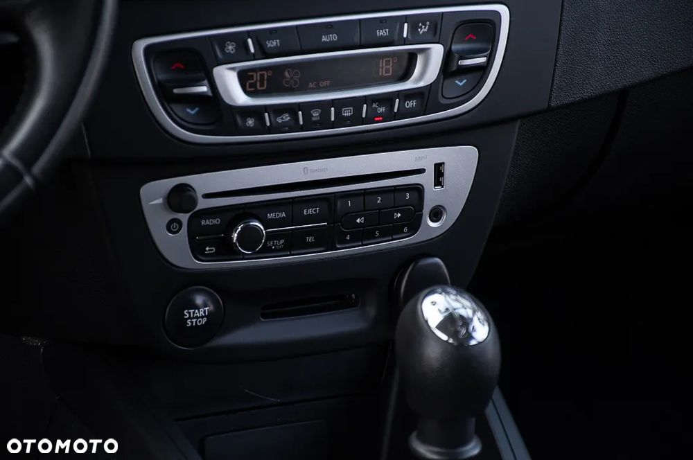 Renault Megane ENERGY TCe 115 Start & Stop Bose Edition - 33