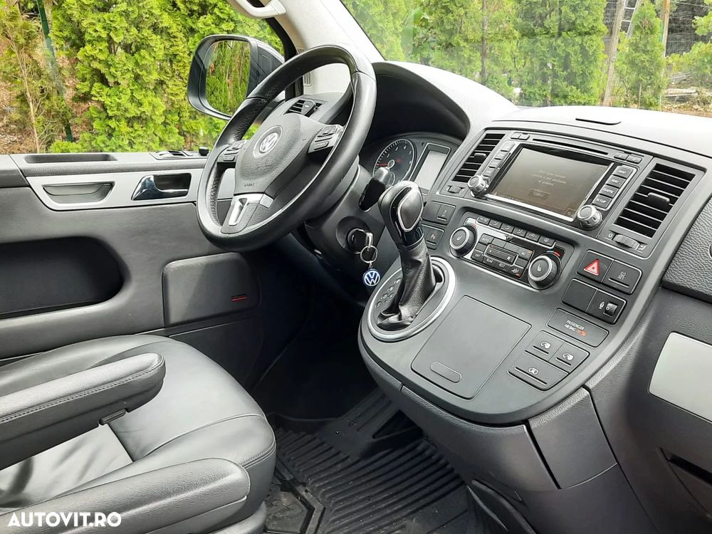 Volkswagen Multivan - 21