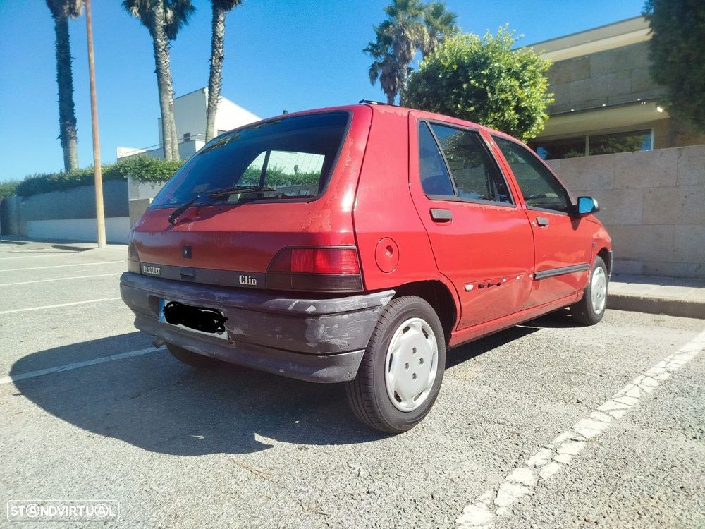 Renault Clio 1.2 RN - 6
