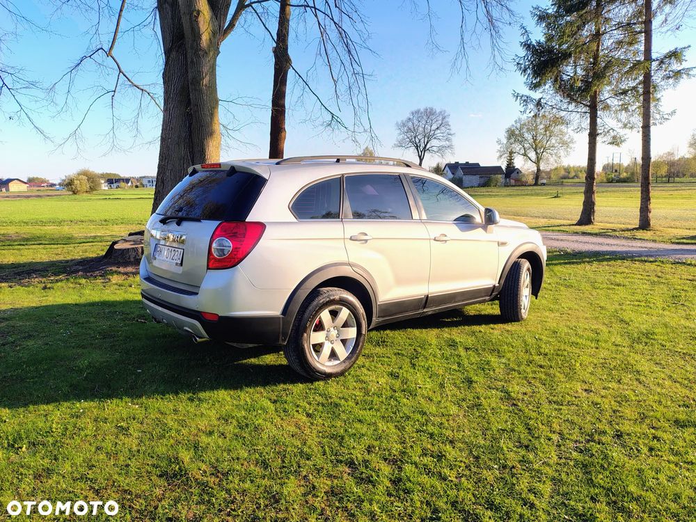 Chevrolet Captiva 2.4 FWD LT - 4