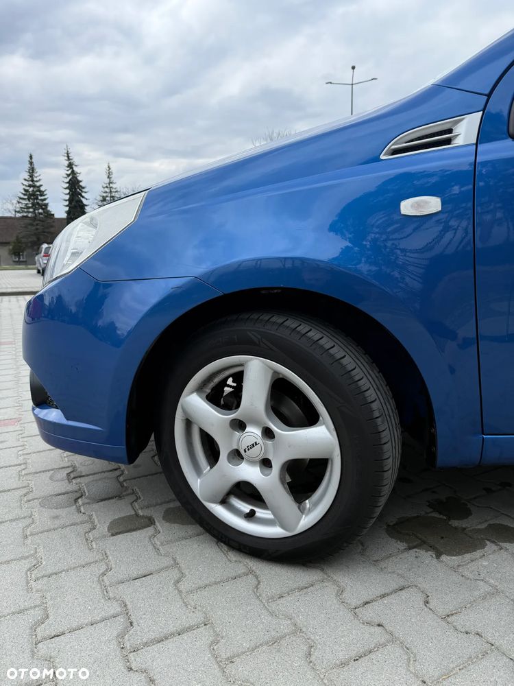 Chevrolet Aveo 1.2 - 3