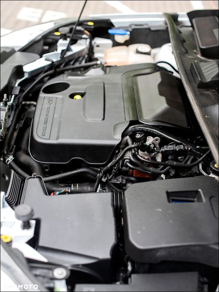 Ford Kuga - 40