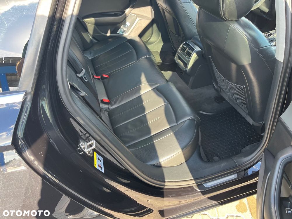 Audi A6 Avant - 10