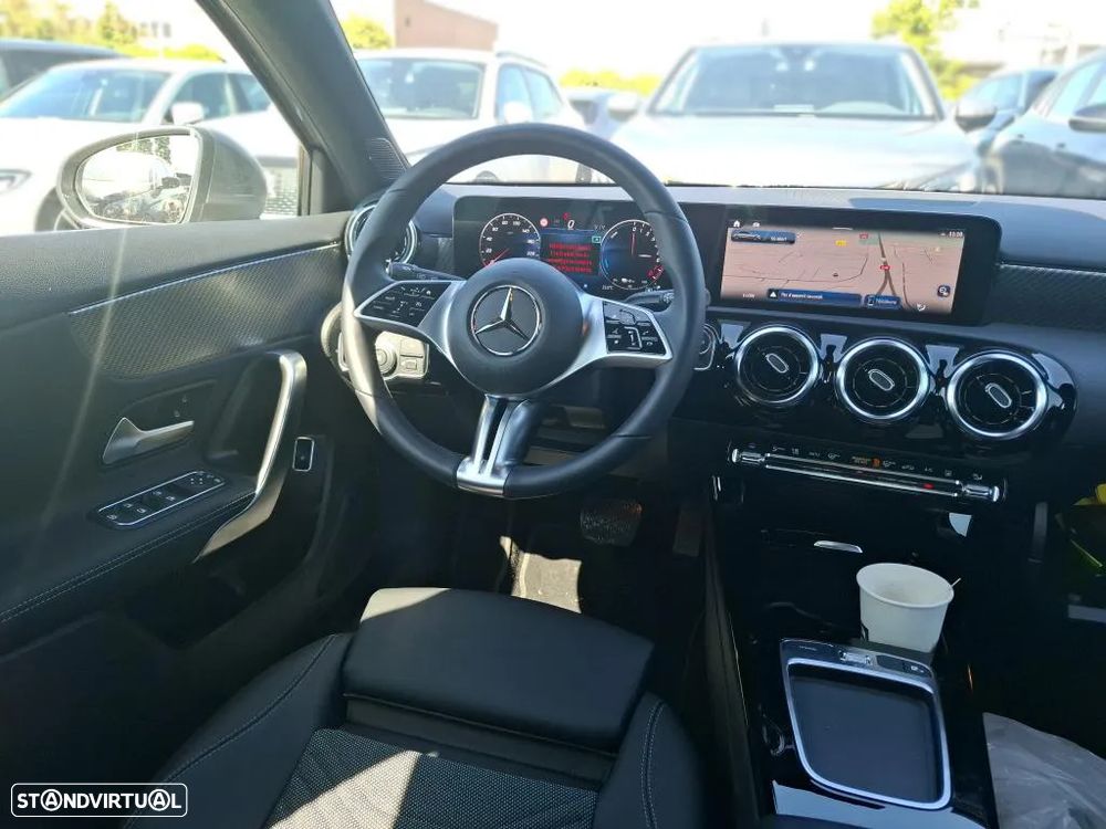 Mercedes-Benz A 250 e 8G-DCT Special Edition - 2
