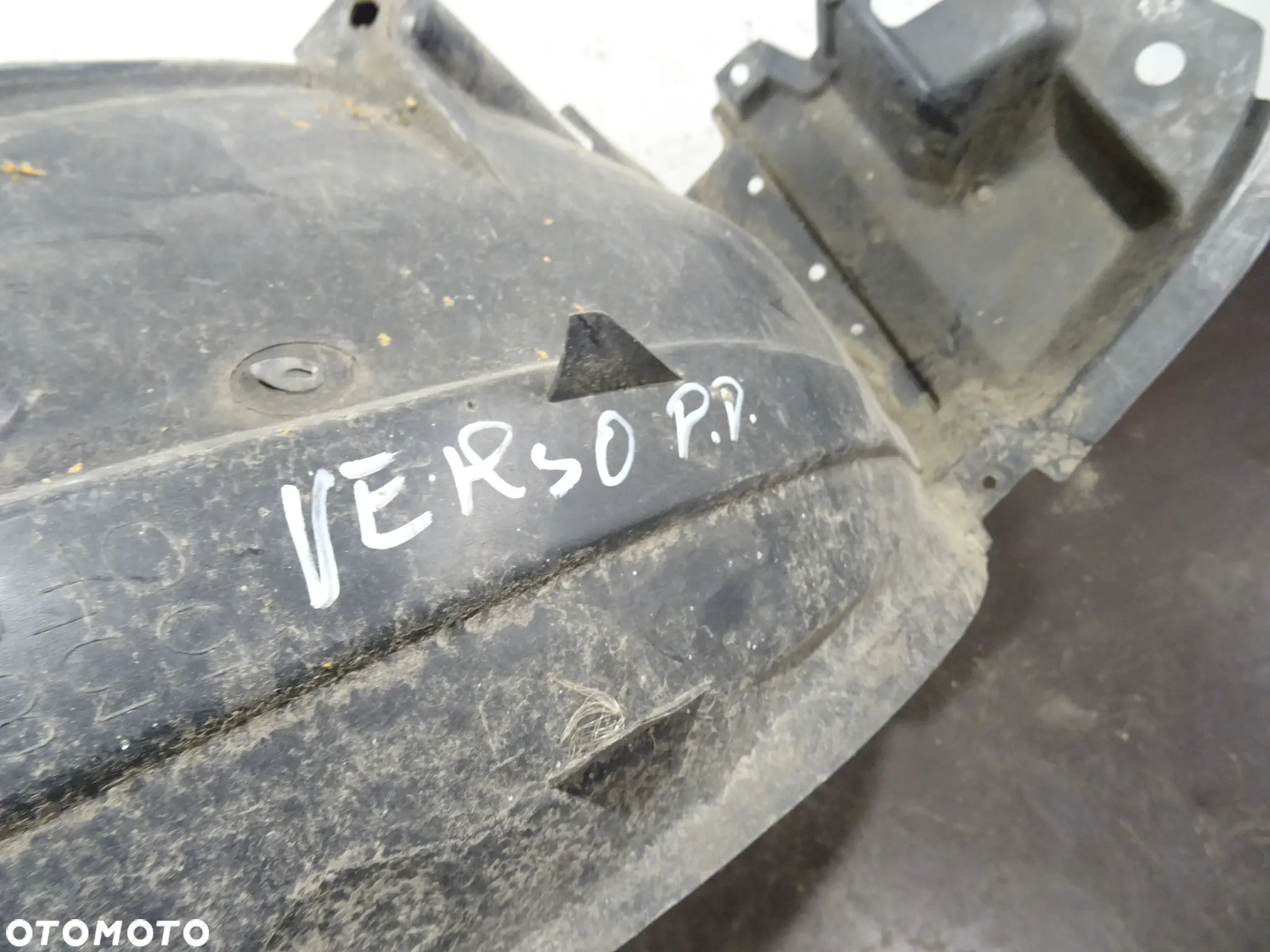 TOYOTA COROLLA VERSO NADKOLE LEWE PRAWE PRZÓD PRZEDNIE 53876 - 8