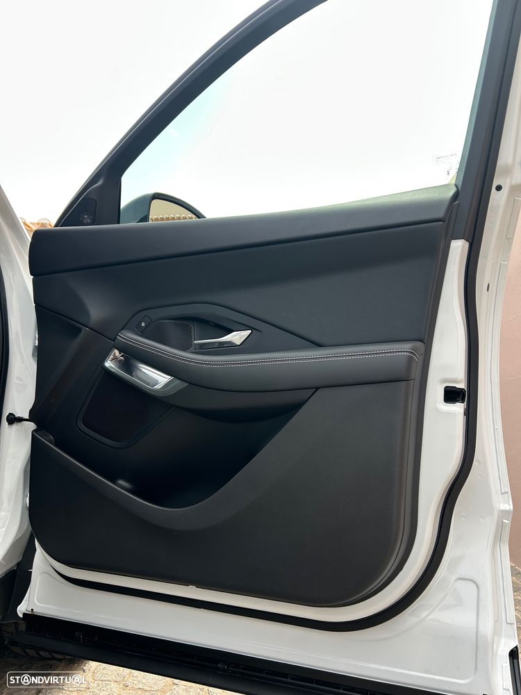 Jaguar E-Pace 1.5 P300e R-Dynamic S AWD Aut. - 37