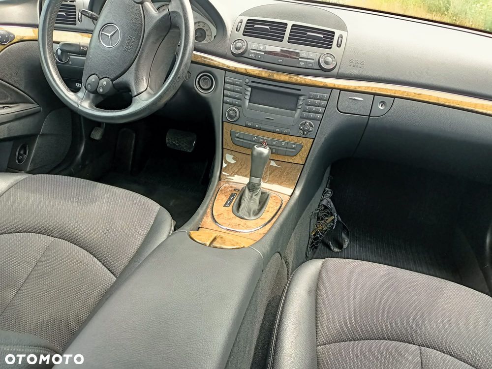 Mercedes-Benz Klasa E - 12