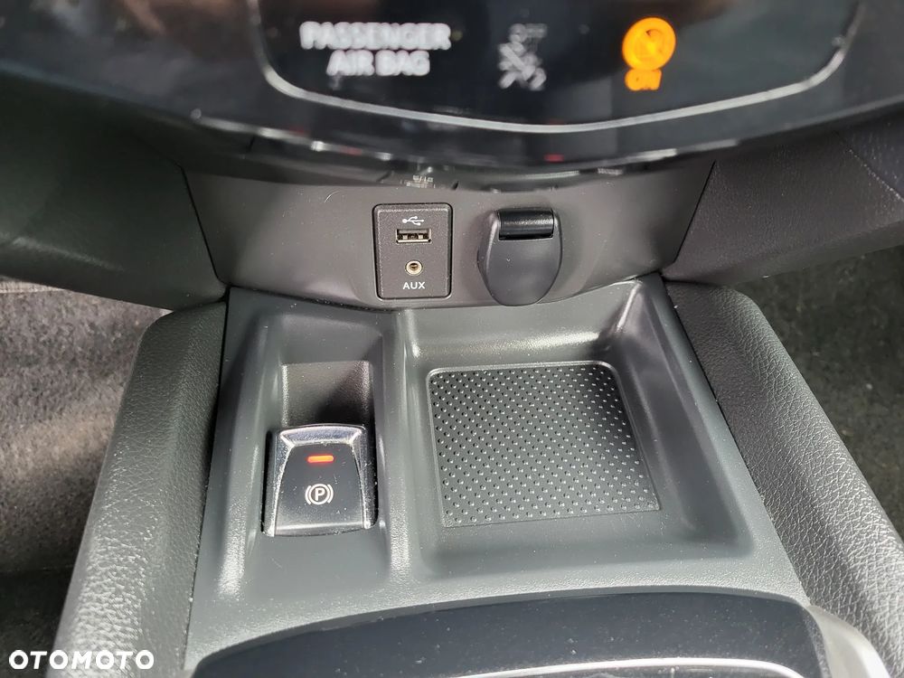 Nissan X-Trail 1.6 DIG-T N-Connecta - 19