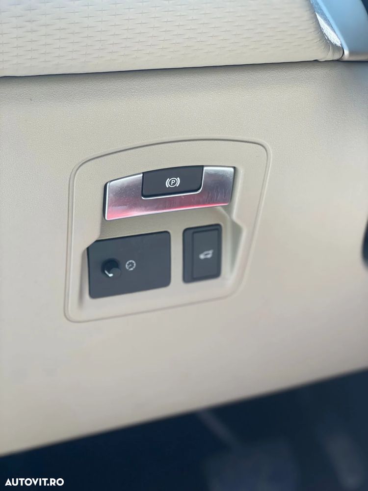 Land Rover Range Rover Velar - 17