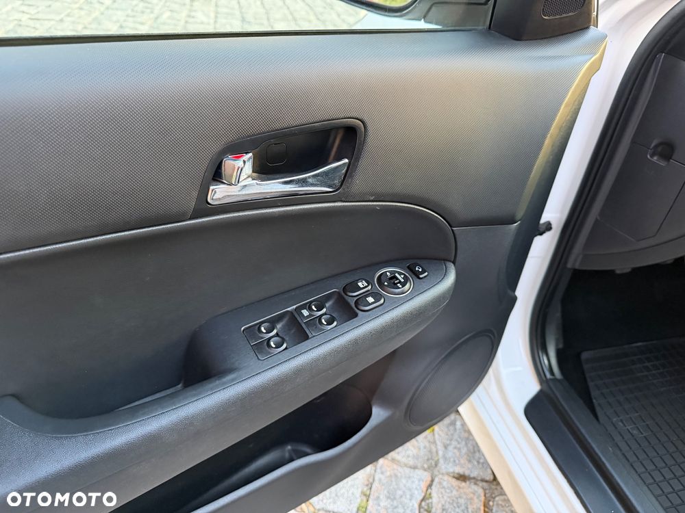 Hyundai i30 i30cw 1.4 Edition 20 - 23