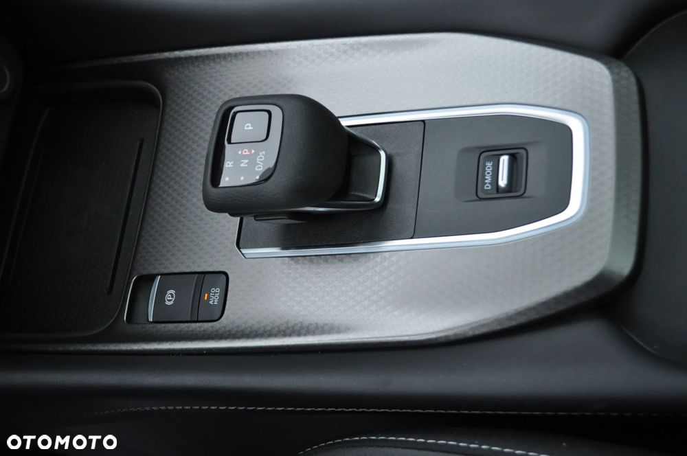 Nissan Qashqai 1.3 DIG-T MHEV Xtronic N-Connecta - 37