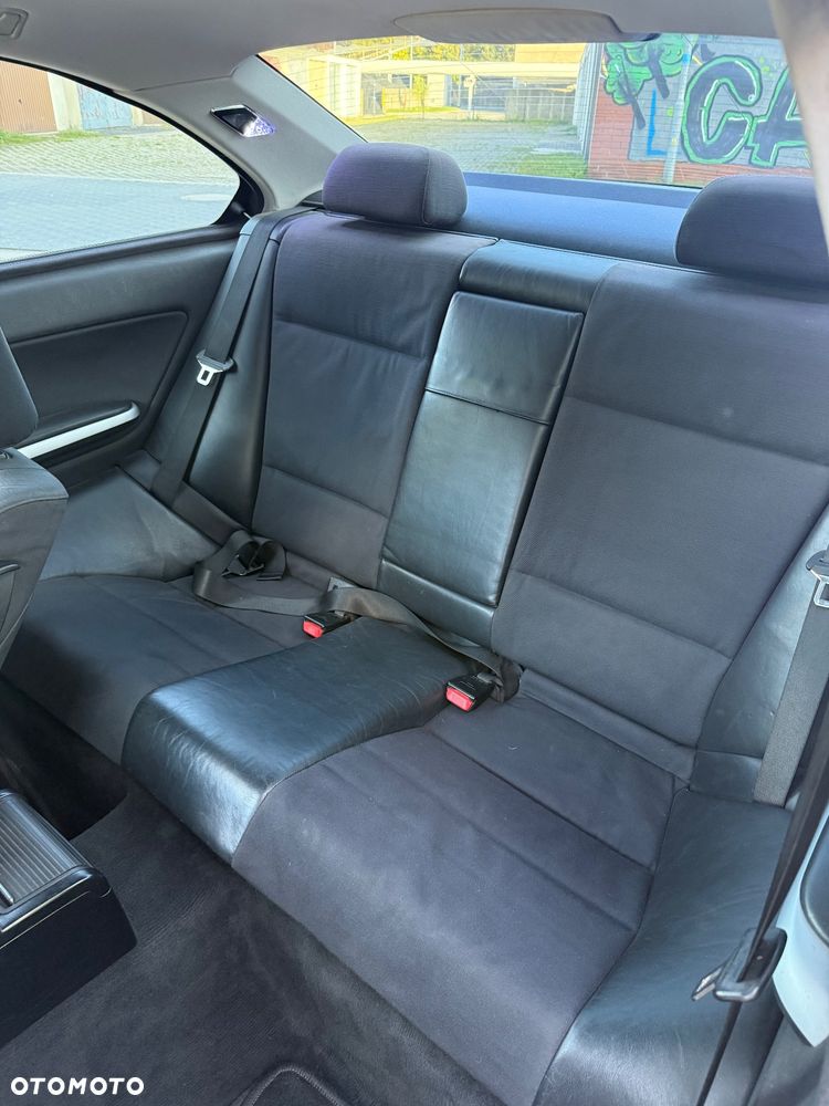 BMW Seria 3 323Ci - 24