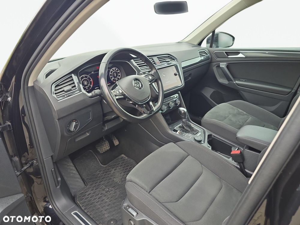 Volkswagen Tiguan - 9