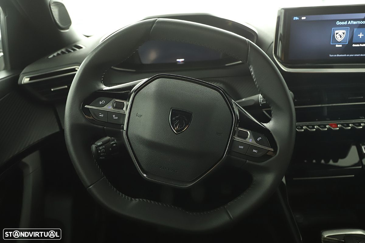 Peugeot 2008 1.2 PureTech Allure - 16