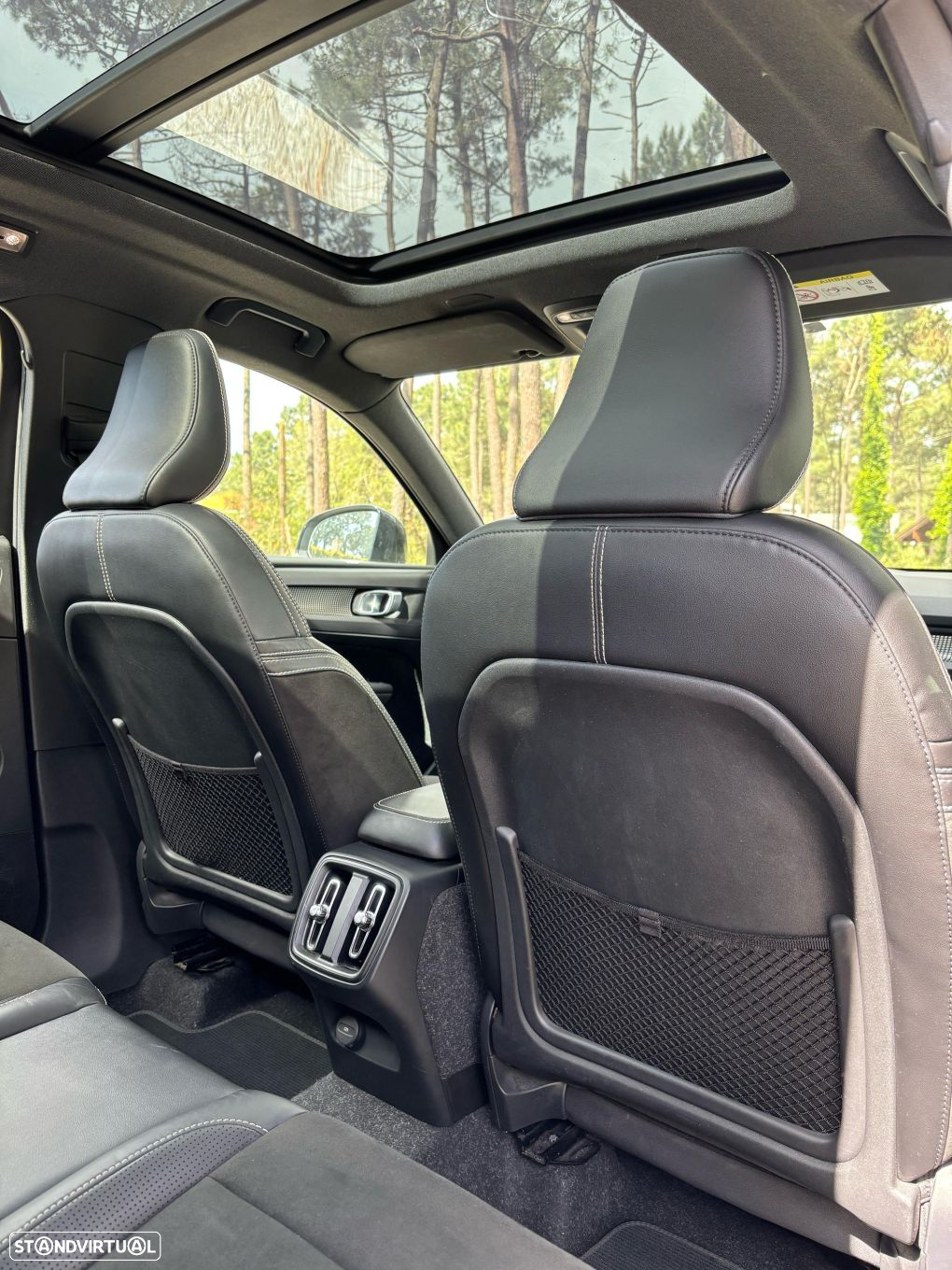 Volvo XC 40 1.5 T3 R-Design Tech Edition - 18