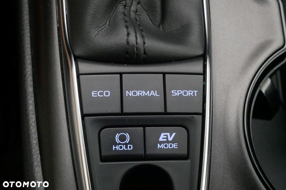 Toyota Camry 2.5 Hybrid Comfort CVT - 20