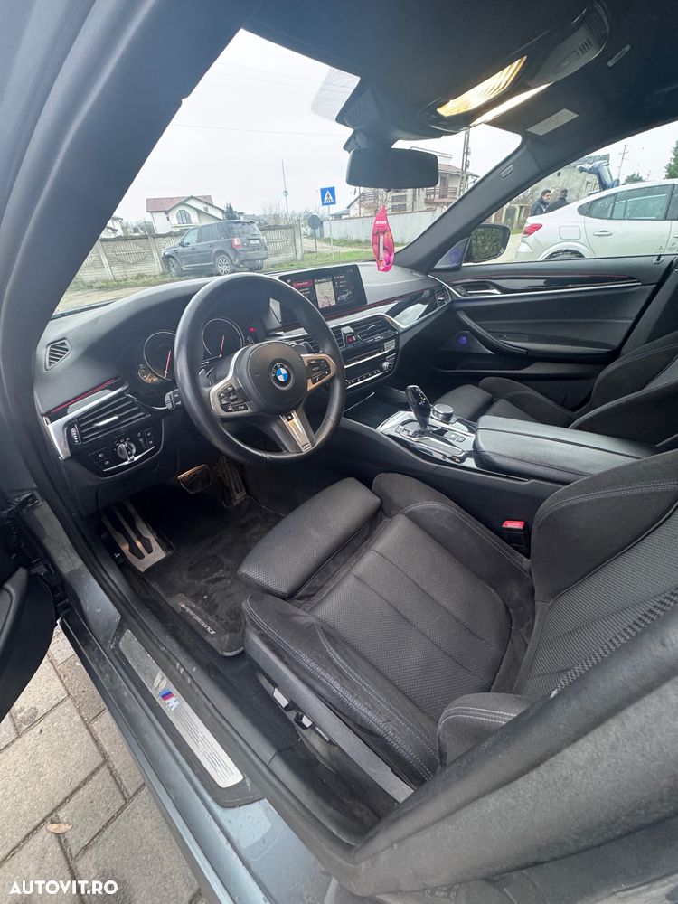 BMW Seria 5 530d xDrive AT - 6