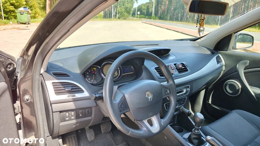 Renault Megane 1.6 16V 110 Dynamique - 9