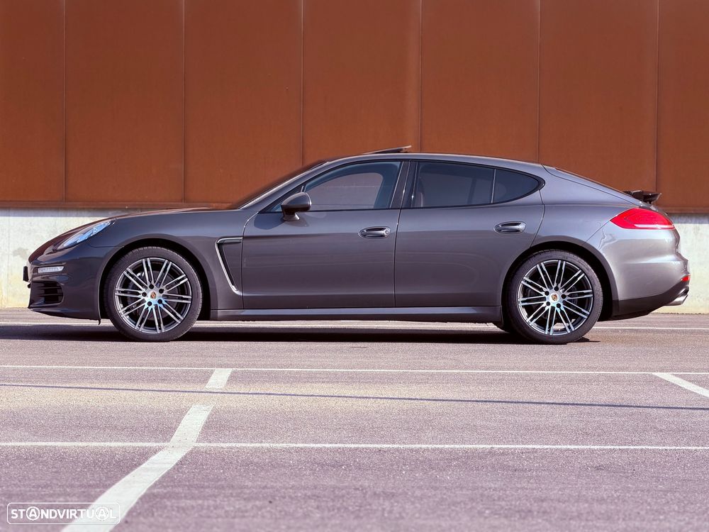 Porsche Panamera Edition - 3