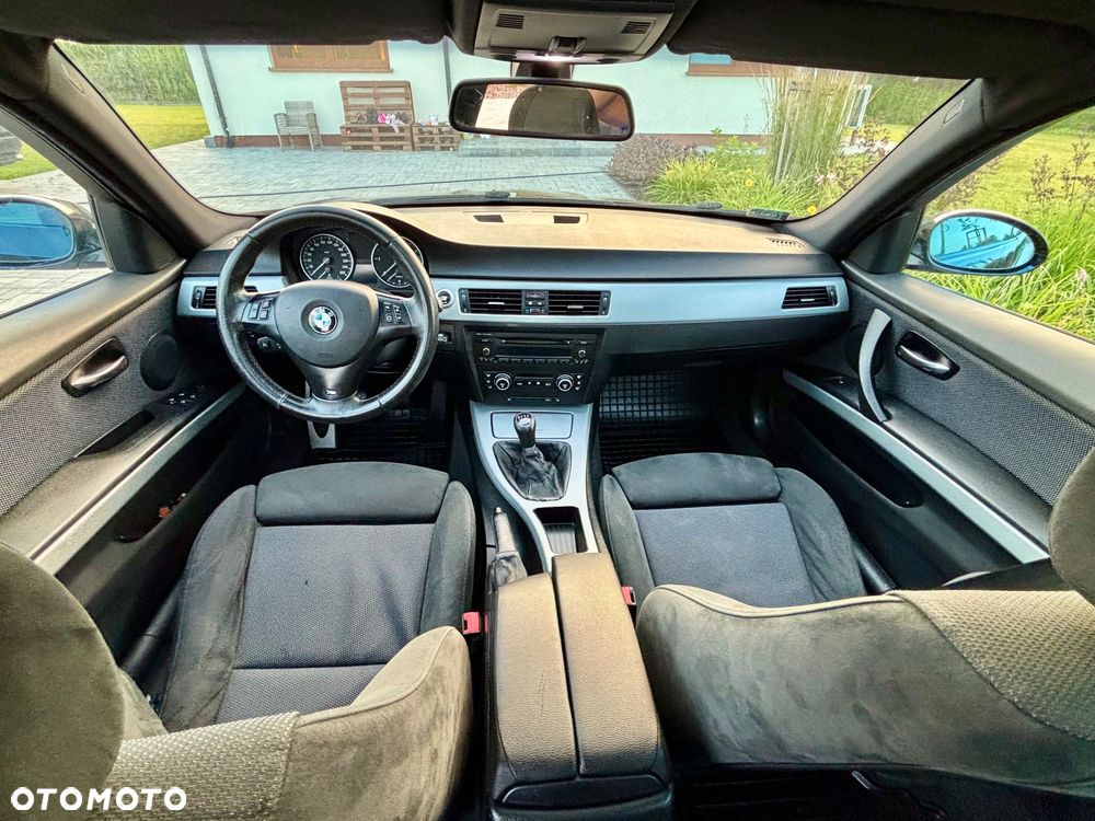 BMW Seria 3 320d - 16