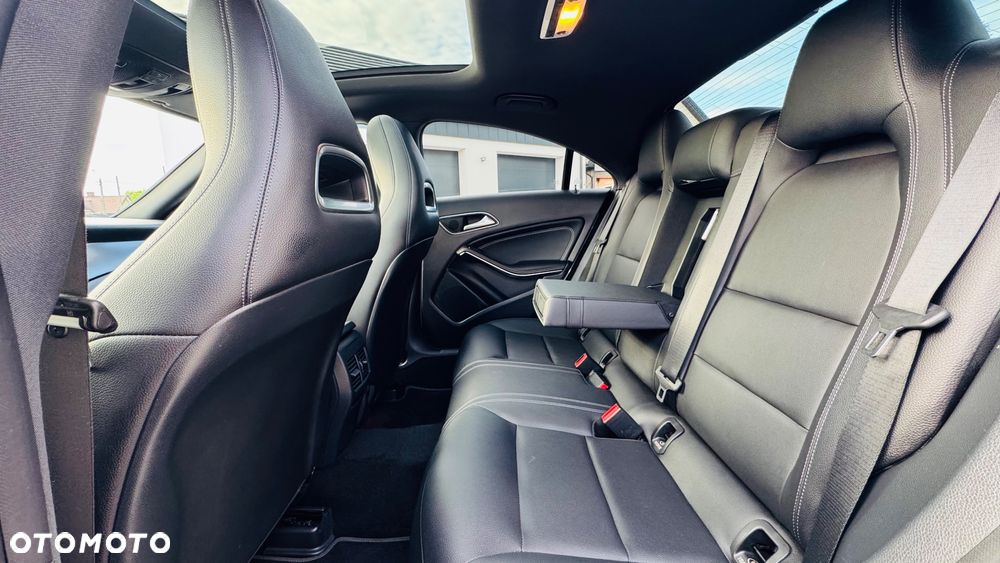 Mercedes-Benz CLA 250 4-Matic - 15