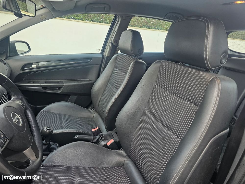 Opel Astra 1.7 CDTi Cosmo M6 - 15
