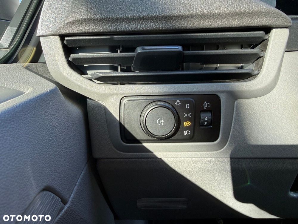Volkswagen Transporter - 24