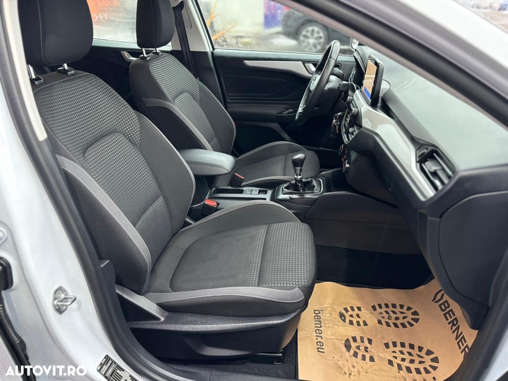 Ford Focus 1.5 TDCi DPF Start-Stopp-System Titanium - 31