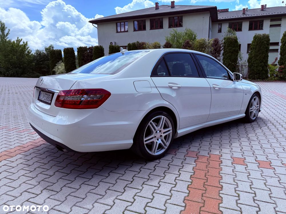 Mercedes-Benz Klasa E 200 CGI BlueEffICIENCY - 10