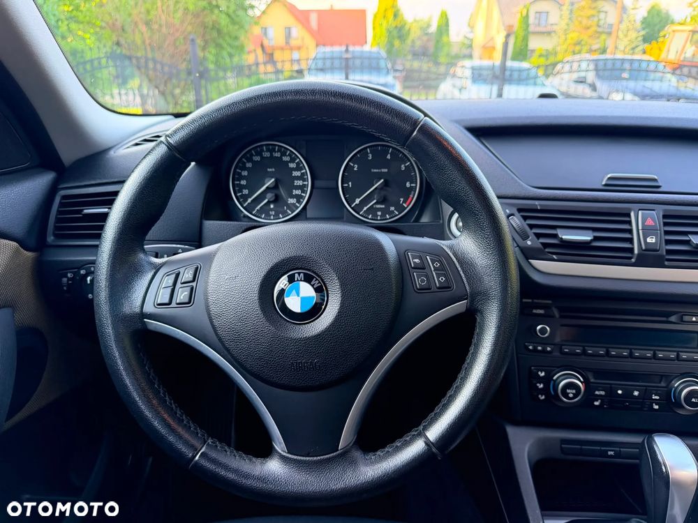 BMW X1 sDrive18i - 15