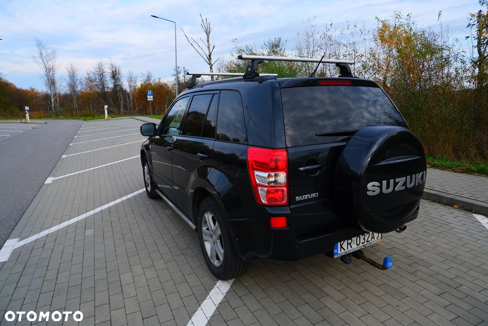 Suzuki Grand Vitara 2.0 De luxe - 16