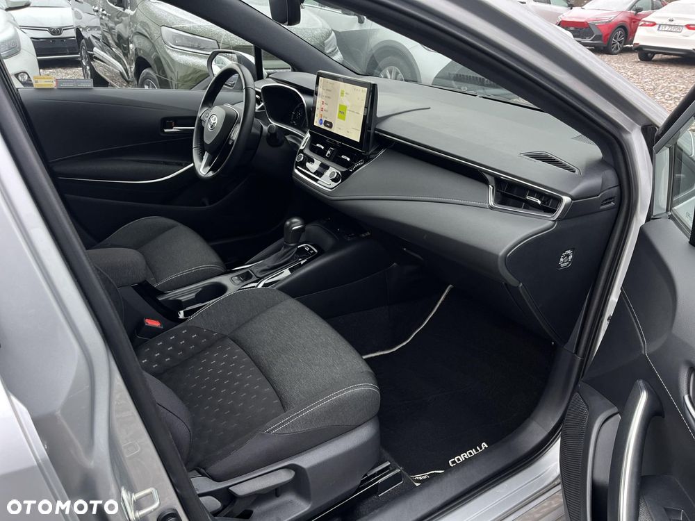 Toyota Corolla 1.8 Hybrid Comfort - 23