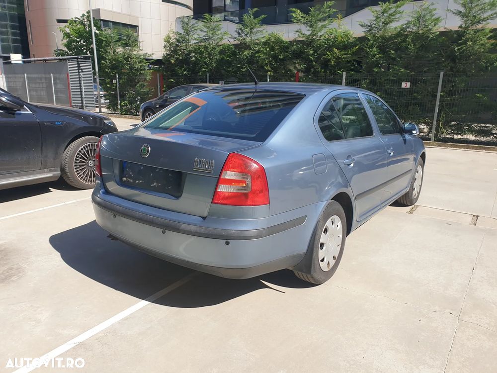 Skoda Octavia 1.9TDI Classic DSG - 2