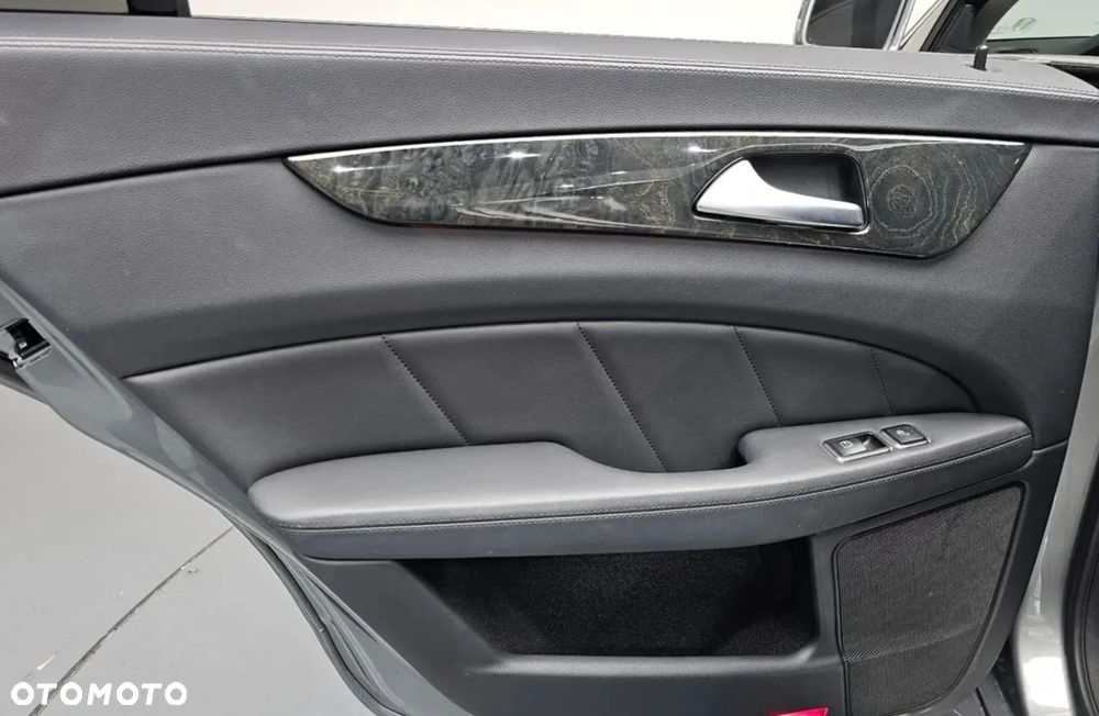Mercedes-Benz CLS 350 BlueEFFICIENCY - 15