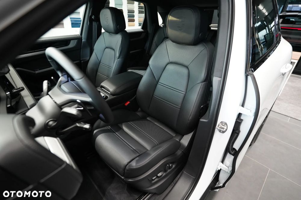 Porsche Cayenne Standard - 8