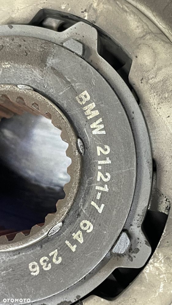 Koło dwumasowe dwumas sprzęgło Bmw  f10 f20 f25 f26 f30 f32 f36  g01 g30 - 6